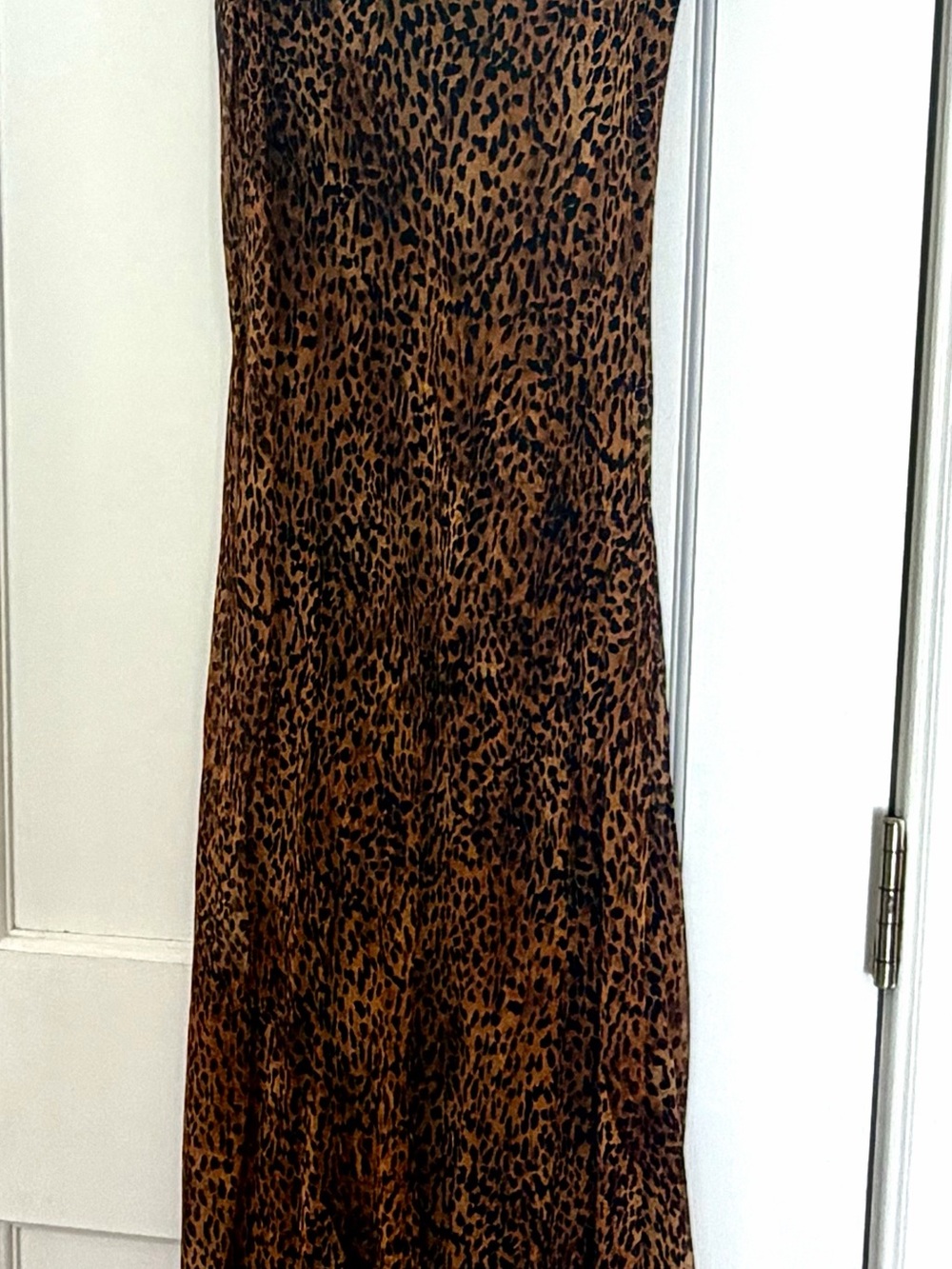 Leopard Print Brown Maxi Dress - Sleek Animal-Patterned Silhouette